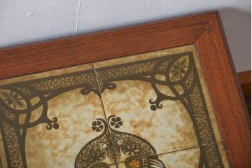 ヴィンテージ家具　北欧ビンテージ　デンマーク製　タイルテーブル