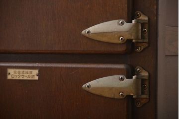 アンティーク雑貨　昭和レトロ　小振りな木製冷蔵庫