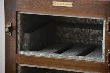 アンティーク雑貨　昭和レトロ　小振りな木製冷蔵庫