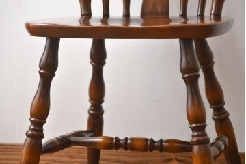 中古　飛騨産業　キツツキマーク　コームバックチェア