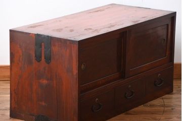 アンティーク家具　古民具・骨董　前面欅材!漆塗り時代箪笥ローボード(1)