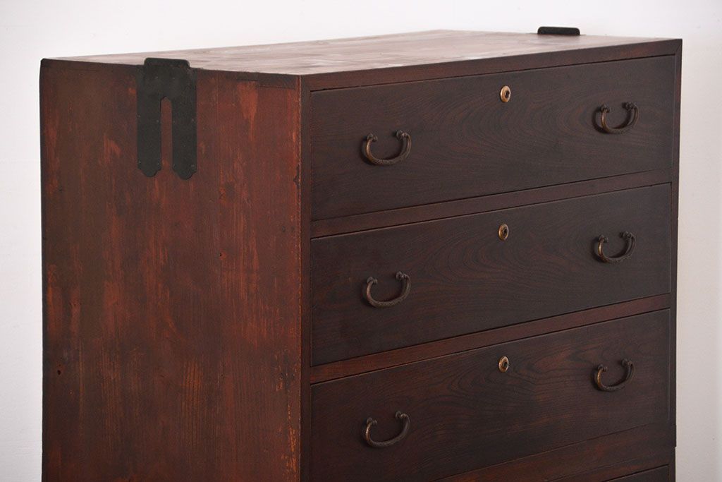 アンティーク家具　古民具・骨董　前面欅材!漆塗り時代箪笥(2)