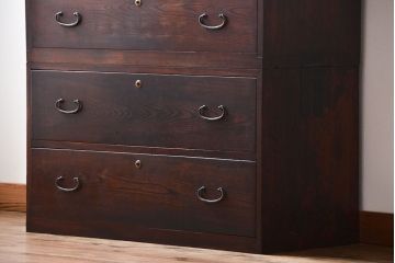 アンティーク家具　古民具・骨董　前面欅材!漆塗り時代箪笥(2)