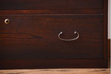 アンティーク家具　古民具・骨董　前面欅材!漆塗り時代箪笥(2)