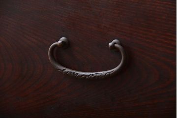 アンティーク家具　古民具・骨董　前面欅材!漆塗り時代箪笥(2)