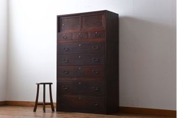 アンティーク家具　古民具・骨董　前面欅材!漆塗り時代箪笥(2)