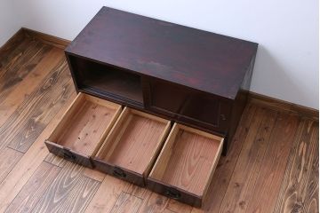 アンティーク家具　古民具・骨董　味わい深い衣装箪笥