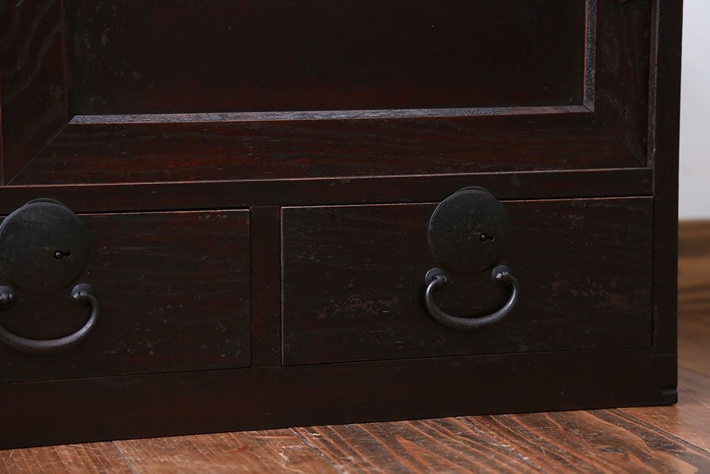 アンティーク家具　古民具・骨董　味わい深い衣装箪笥