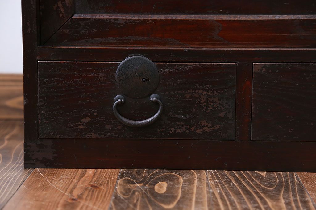 アンティーク家具　古民具・骨董　味わい深い衣装箪笥