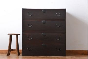 アンティーク家具　古民具・骨董　シックな衣装箪笥