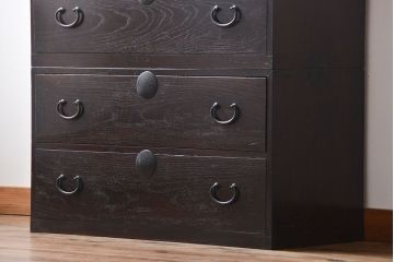 アンティーク家具　古民具・骨董　シックな衣装箪笥