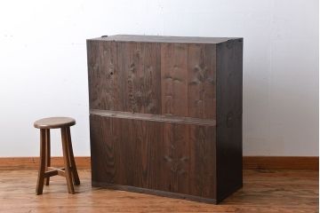 アンティーク家具　古民具・骨董　シックな衣装箪笥