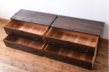 アンティーク家具　古民具・骨董　シックな衣装箪笥