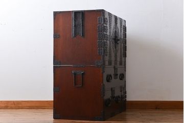 アンティーク家具　古民具・骨董　総欅材!観音開き重ね時代箪笥