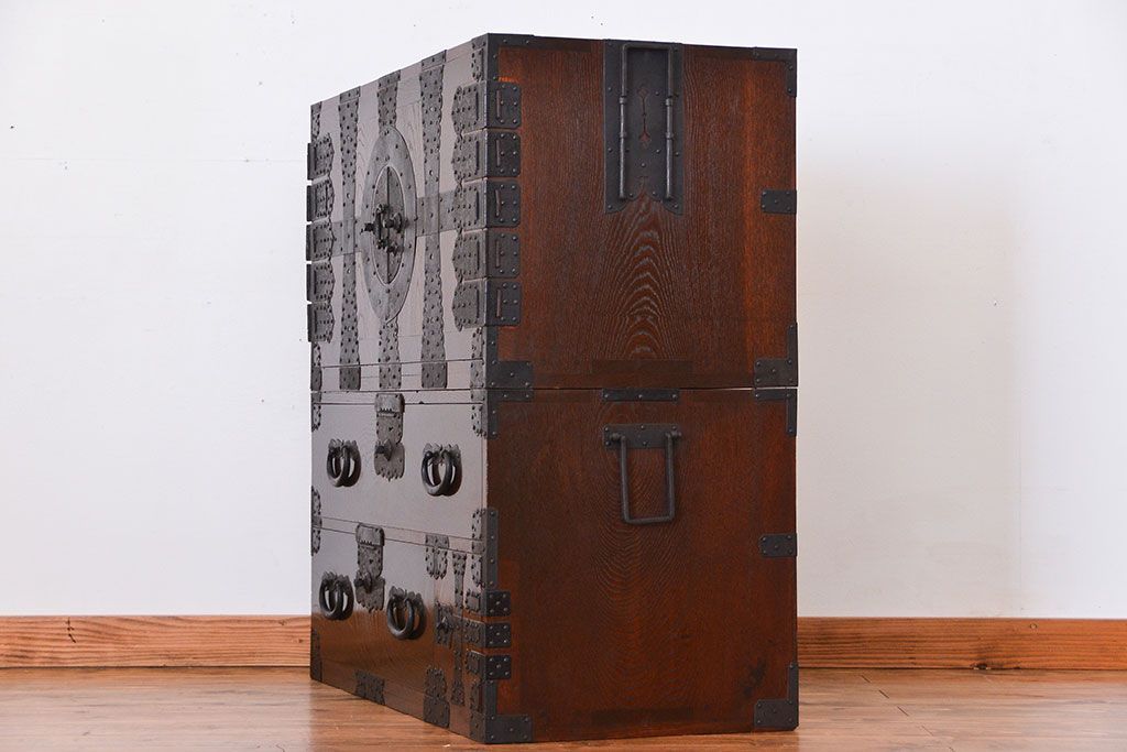 アンティーク家具　古民具・骨董　総欅材!観音開き重ね時代箪笥