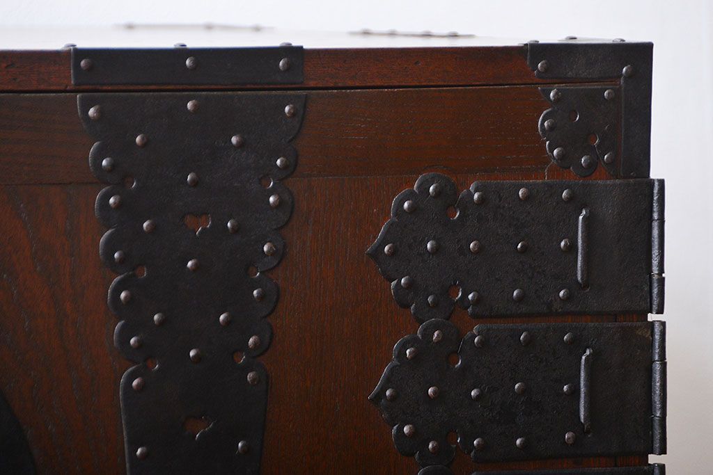 アンティーク家具　古民具・骨董　総欅材!観音開き重ね時代箪笥