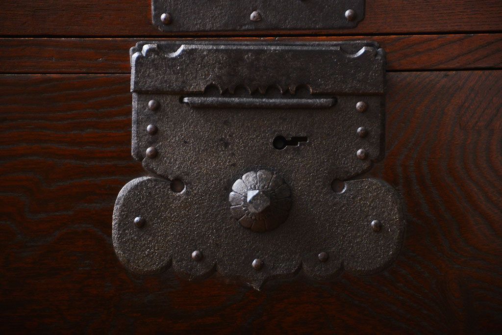 アンティーク家具　古民具・骨董　総欅材!観音開き重ね時代箪笥