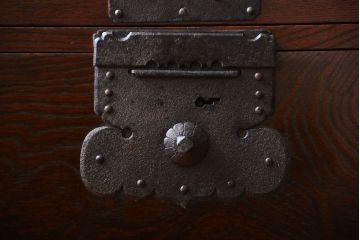 アンティーク家具　古民具・骨董　総欅材!観音開き重ね時代箪笥