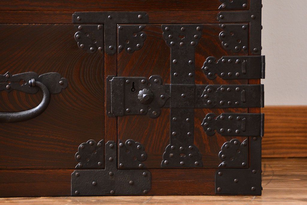 アンティーク家具　古民具・骨董　総欅材!観音開き重ね時代箪笥