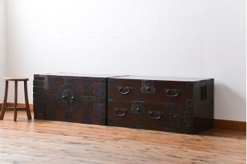 アンティーク家具　古民具・骨董　総欅材!観音開き重ね時代箪笥