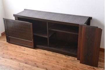 アンティーク家具　モダンな縦桟引き戸水屋箪笥サイドボード(1)