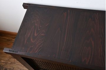 アンティーク家具　モダンな縦桟引き戸水屋箪笥サイドボード(1)