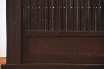 アンティーク家具　モダンな縦桟引き戸水屋箪笥サイドボード(1)