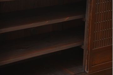 アンティーク家具　モダンな縦桟引き戸水屋箪笥サイドボード(1)