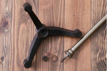 昭和レトロ　古い工場のフロアスタンド