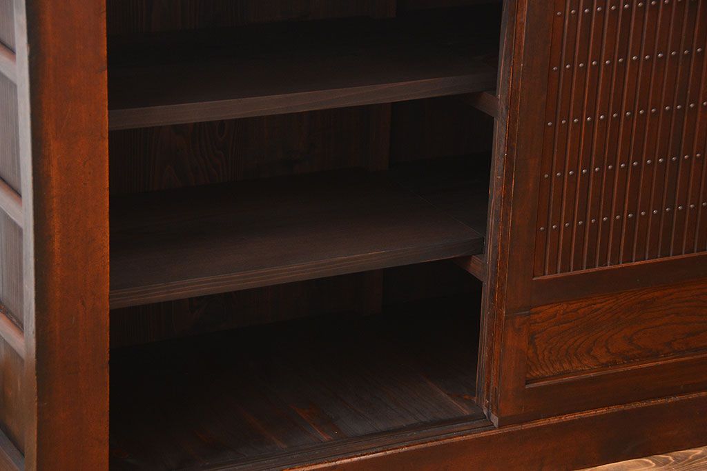 アンティーク家具　モダンな縦桟引き戸水屋箪笥サイドボード(2)