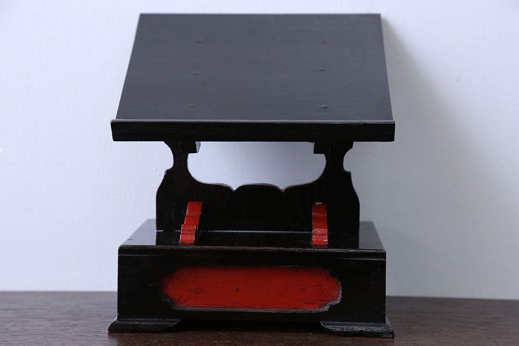 アンティーク雑貨　古民具・骨董　明治期　珍品　漆塗りのアンティーク見台