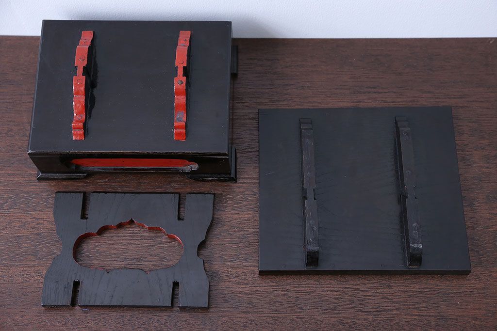 アンティーク雑貨　古民具・骨董　明治期　珍品　漆塗りのアンティーク見台