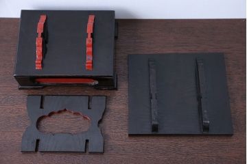 アンティーク雑貨　古民具・骨董　明治期　珍品　漆塗りのアンティーク見台