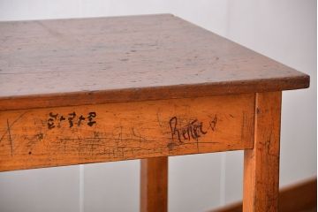 アンティーク家具　イギリスアンティーク　古い学校の作業台(2)