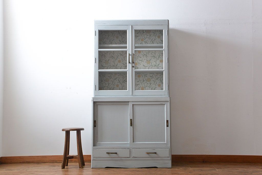 アンティーク家具　アンティークペイント　かわいい食器棚