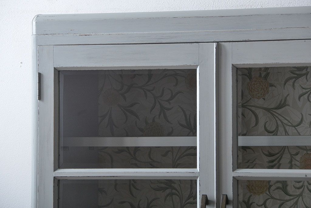 アンティーク家具　アンティークペイント　かわいい食器棚