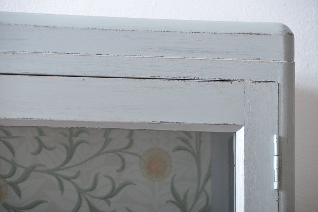 アンティーク家具　アンティークペイント　かわいい食器棚