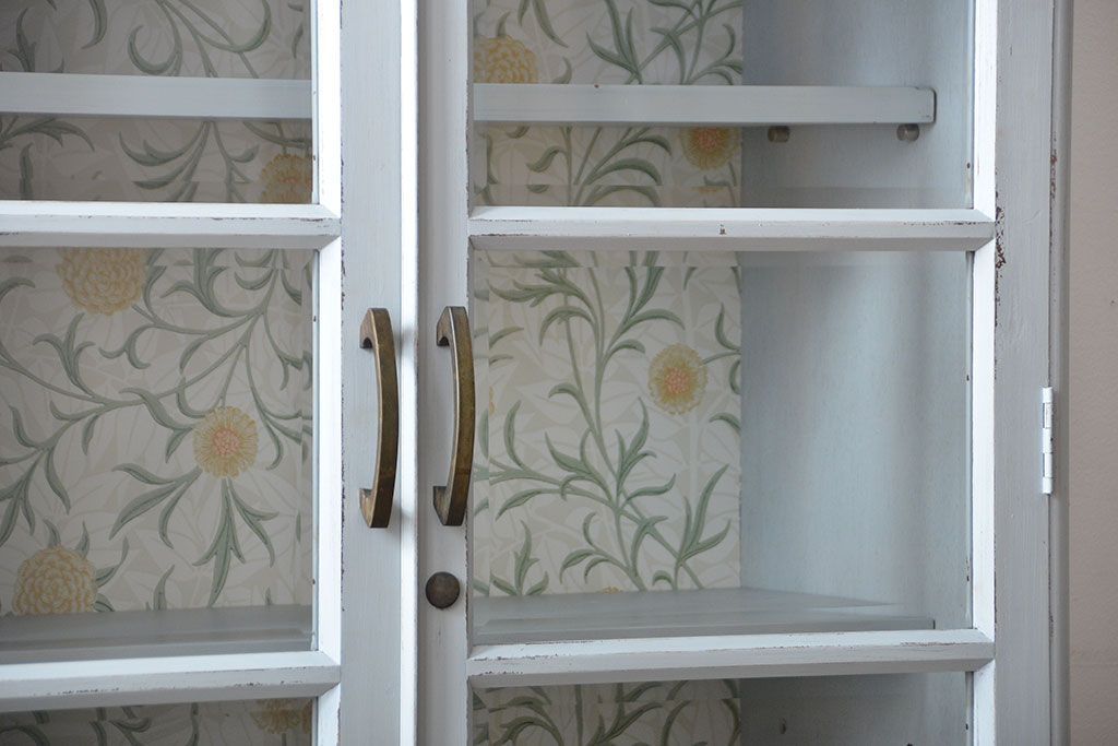 アンティーク家具　アンティークペイント　かわいい食器棚