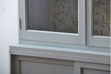 アンティーク家具　アンティークペイント　かわいい食器棚