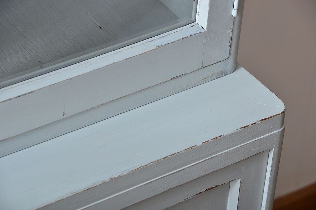 アンティーク家具　アンティークペイント　かわいい食器棚