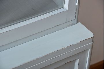 アンティーク家具　アンティークペイント　かわいい食器棚