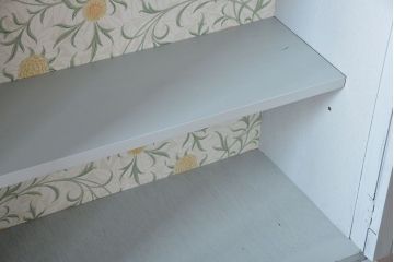 アンティーク家具　アンティークペイント　かわいい食器棚