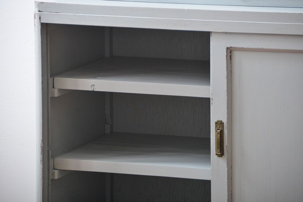アンティーク家具　アンティークペイント　かわいい食器棚