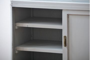 アンティーク家具　アンティークペイント　かわいい食器棚