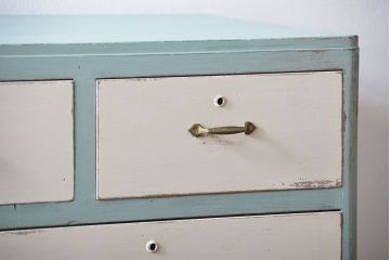 アンティーク家具　アンティークペイント　シャビーなチェスト