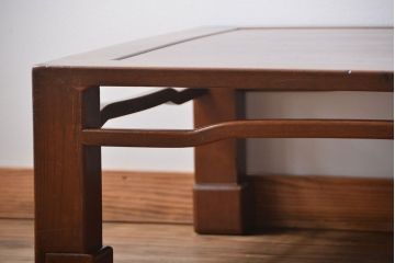 アンティーク家具　古民具・骨董　木目が細かい座卓