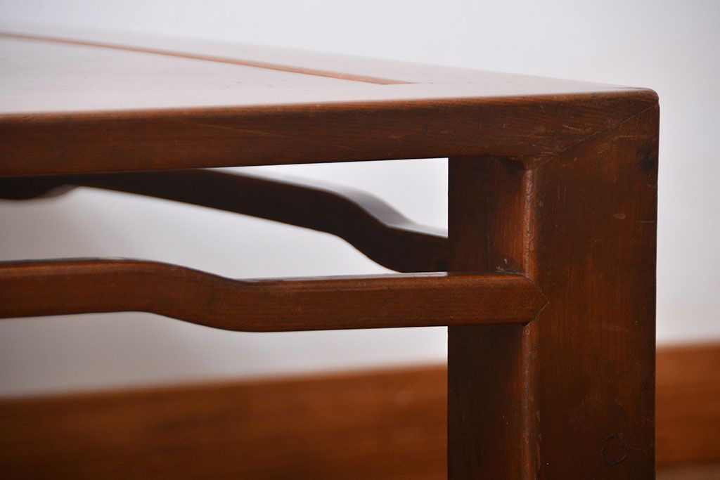 アンティーク家具　古民具・骨董　木目が細かい座卓