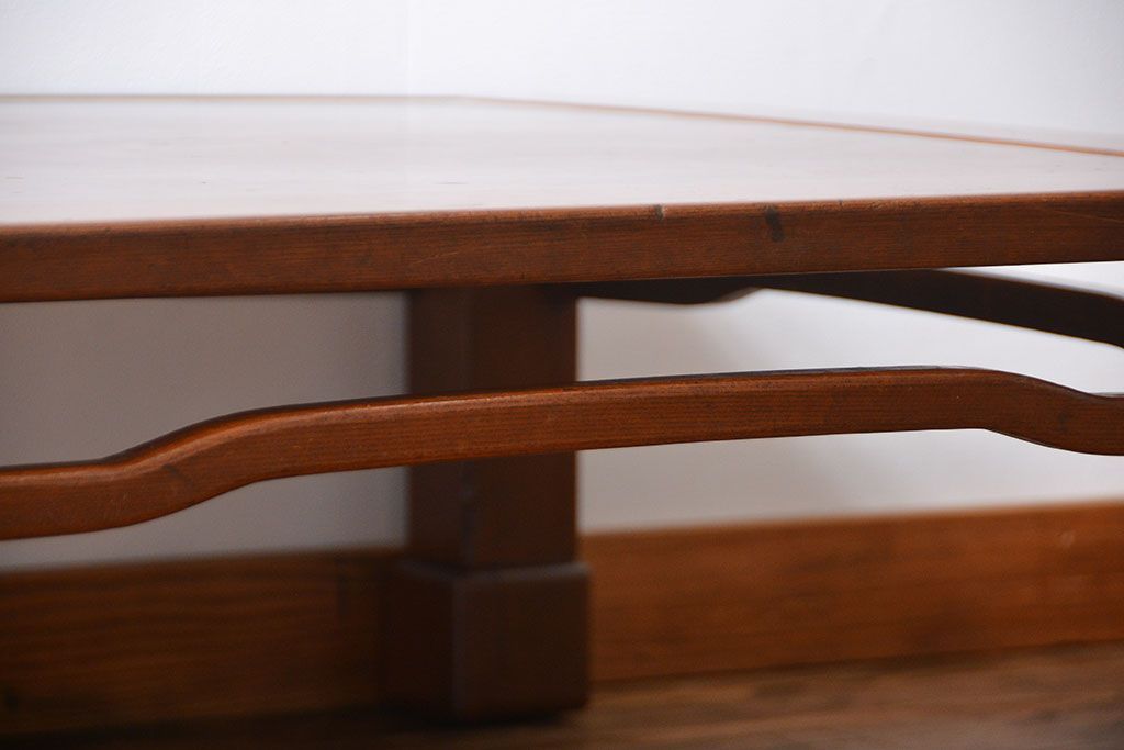 アンティーク家具　古民具・骨董　木目が細かい座卓