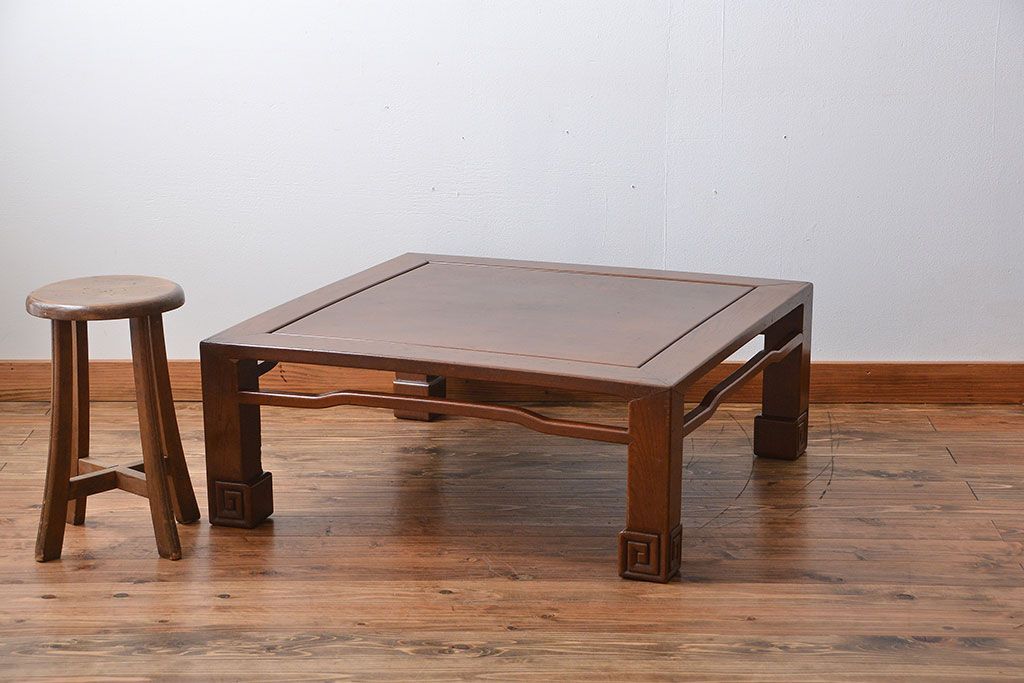 アンティーク家具　古民具・骨董　木目が細かい座卓