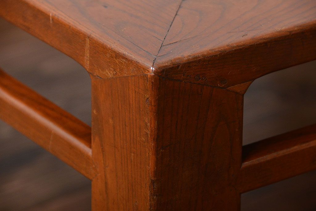 アンティーク家具　古民具・骨董　木目が細かい座卓